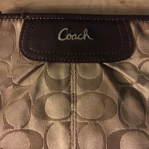 Coach Bags - Coach Zip Wallet Coach Bags - Coach Zip Wallet